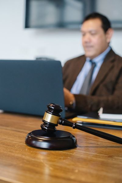 7 Reasons You Need An Attorney For Your Startup